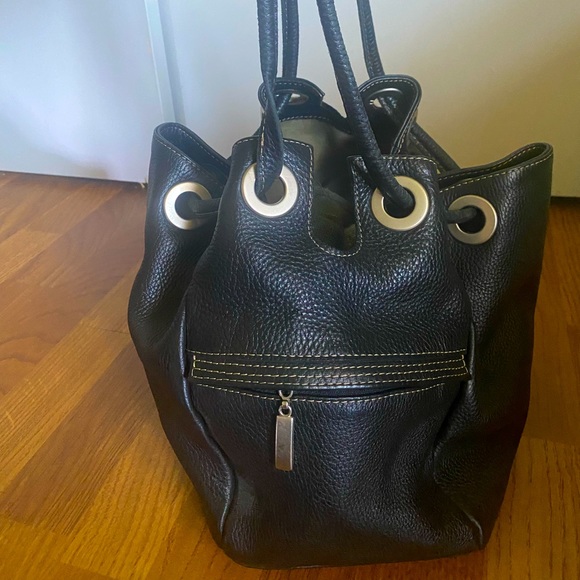 Ombu Black Bucket Purse - Picture 4 of 8